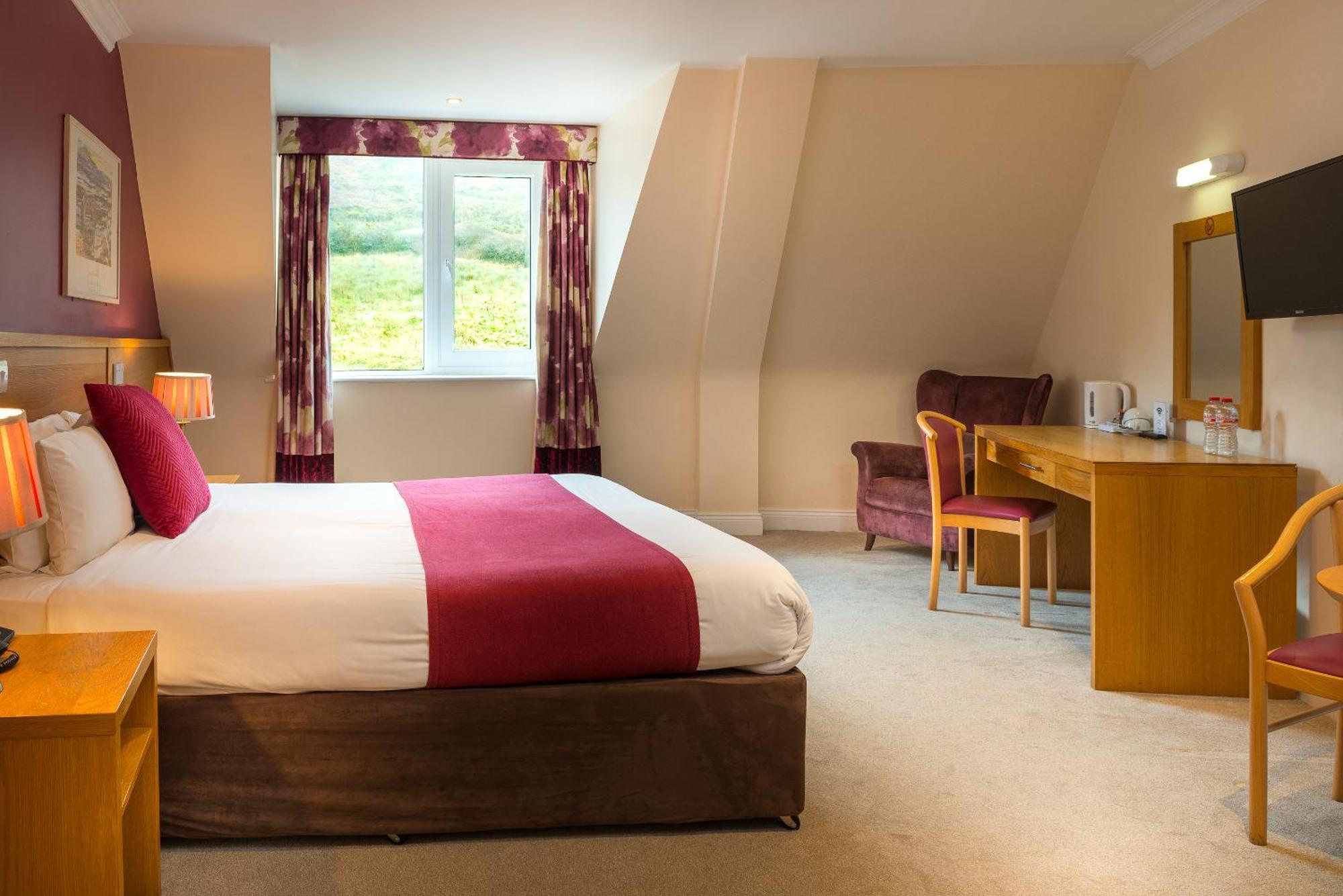 Hotel Ceann Sibeal Беллиферритер Экстерьер фото