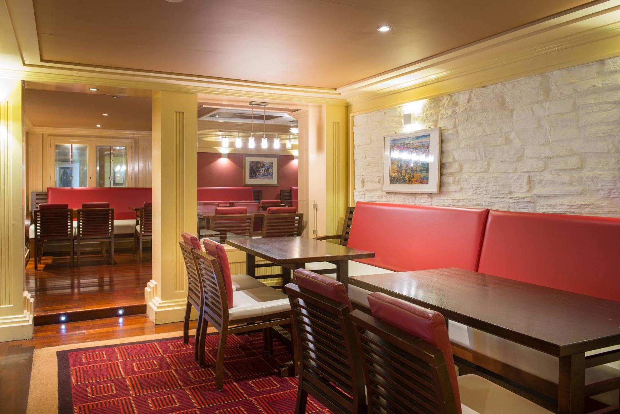 Hotel Ceann Sibeal Беллиферритер Экстерьер фото